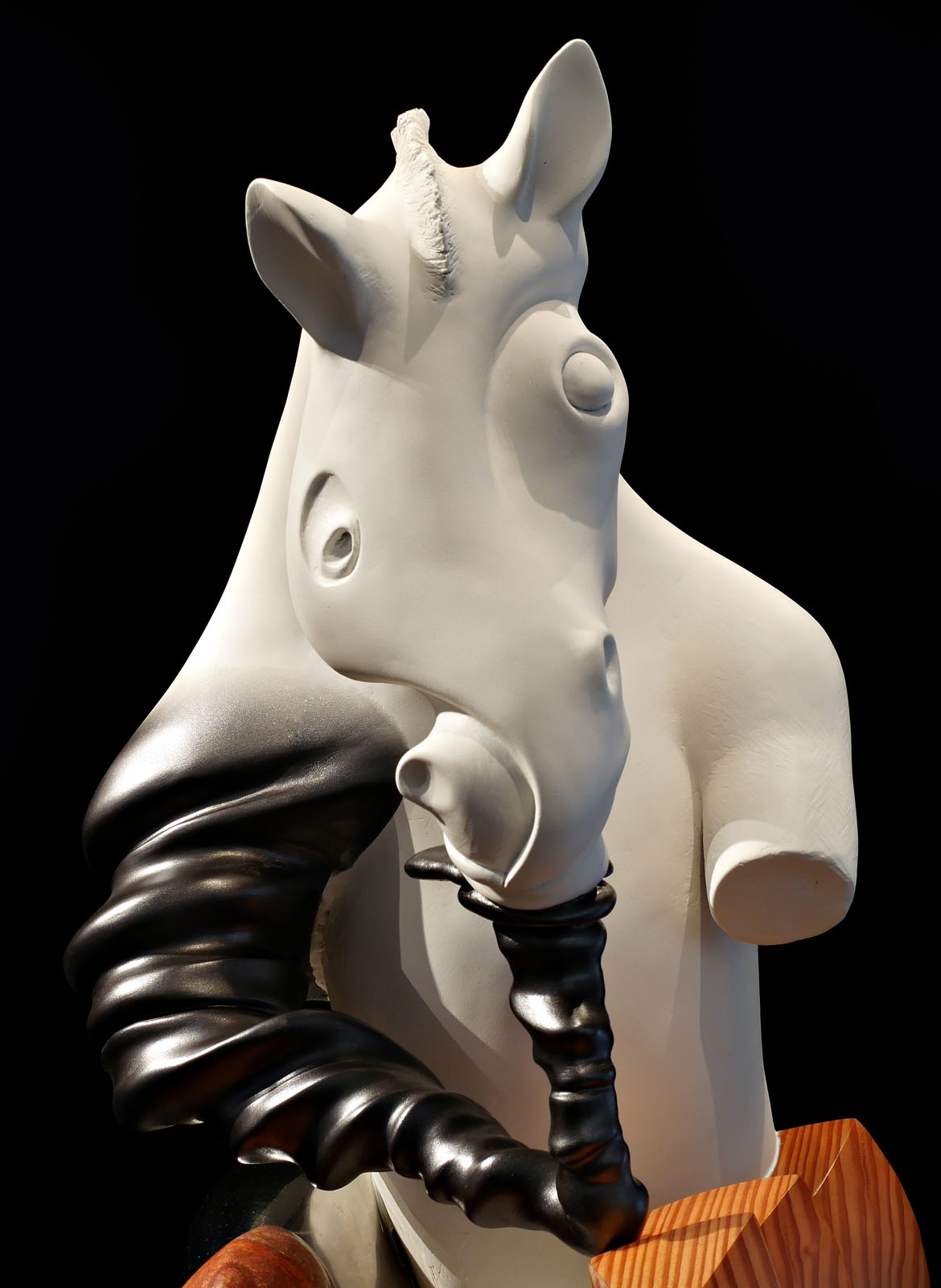 EQUINE XI